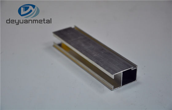 Cina 6063 T5 / T6 Profil Ekstrusi Aluminium Dengan Mesin Jadi pemasok