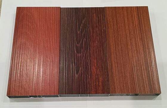 6063 Profil Aluminium Ekstrusi dengan Gandum Kayu dengan tekstur